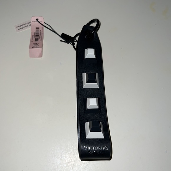 VICTORIA’S SECRET BLACK AND WHITE - Picture 5 of 5